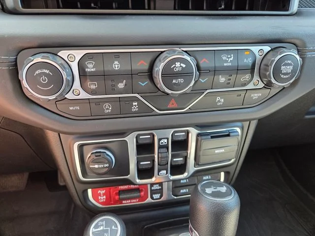 Certified Used 2025 Black Jeep Rubicon image 25