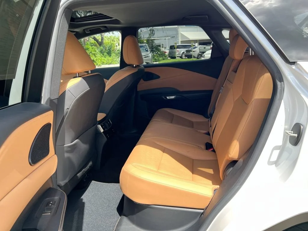 Certified Used 2023 EMINENT WHITE PEARL Lexus 350 Premium Plus image 19