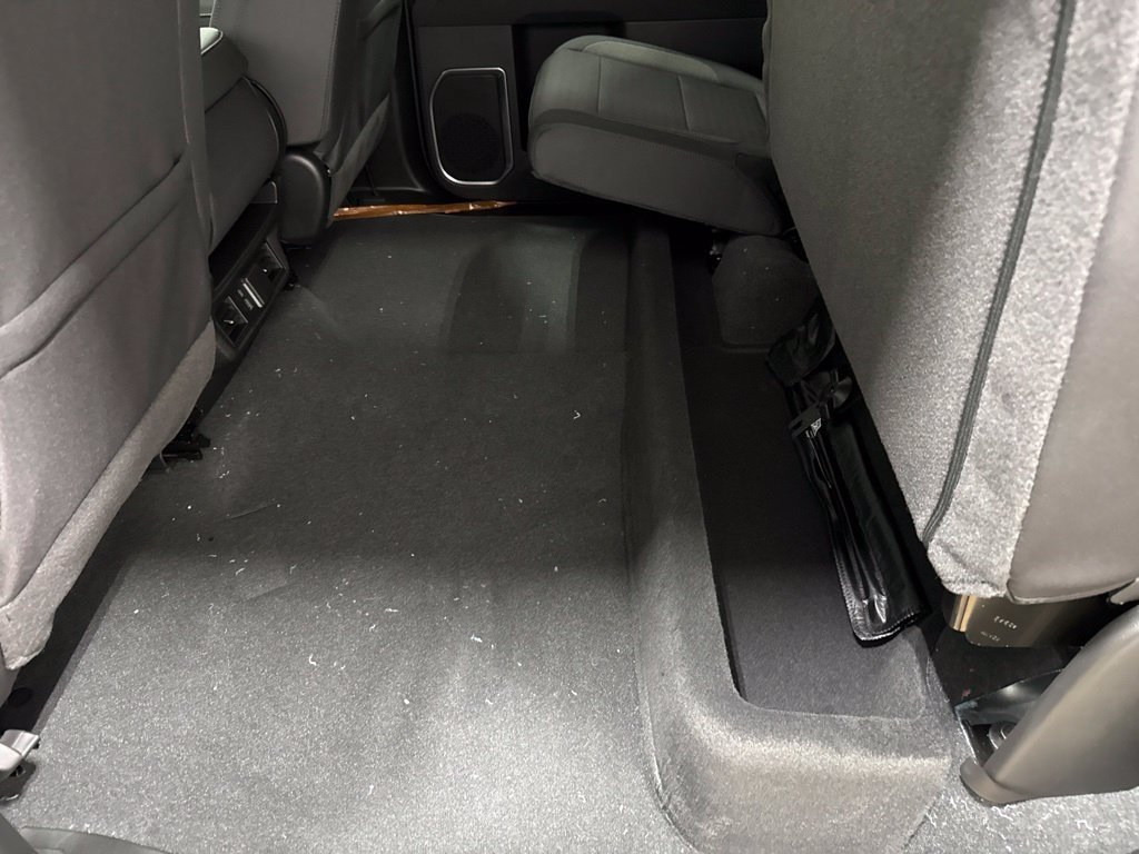 New 2026 Sterling Gray Metallic Chevrolet LT image 31