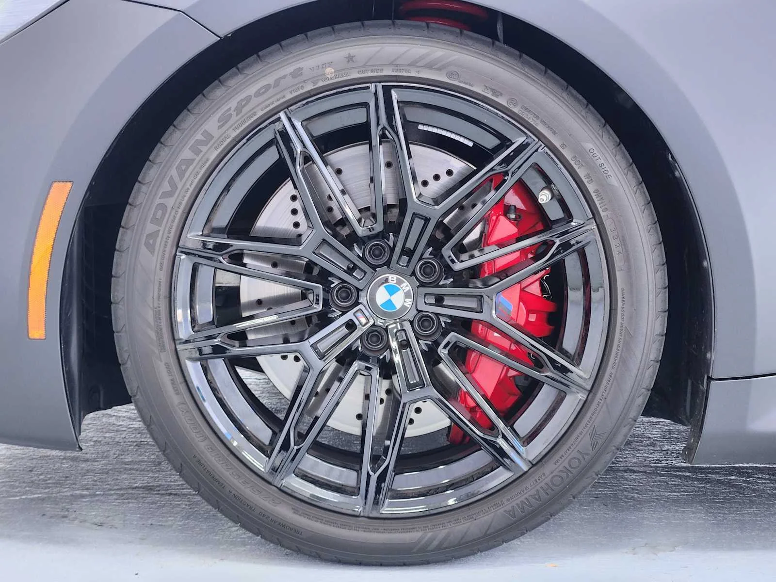 Used 2025 Black Sapphire Metallic BMW  image 9