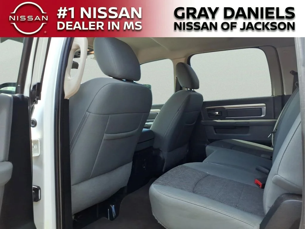 Used 2015 White Ram Big Horn image 27