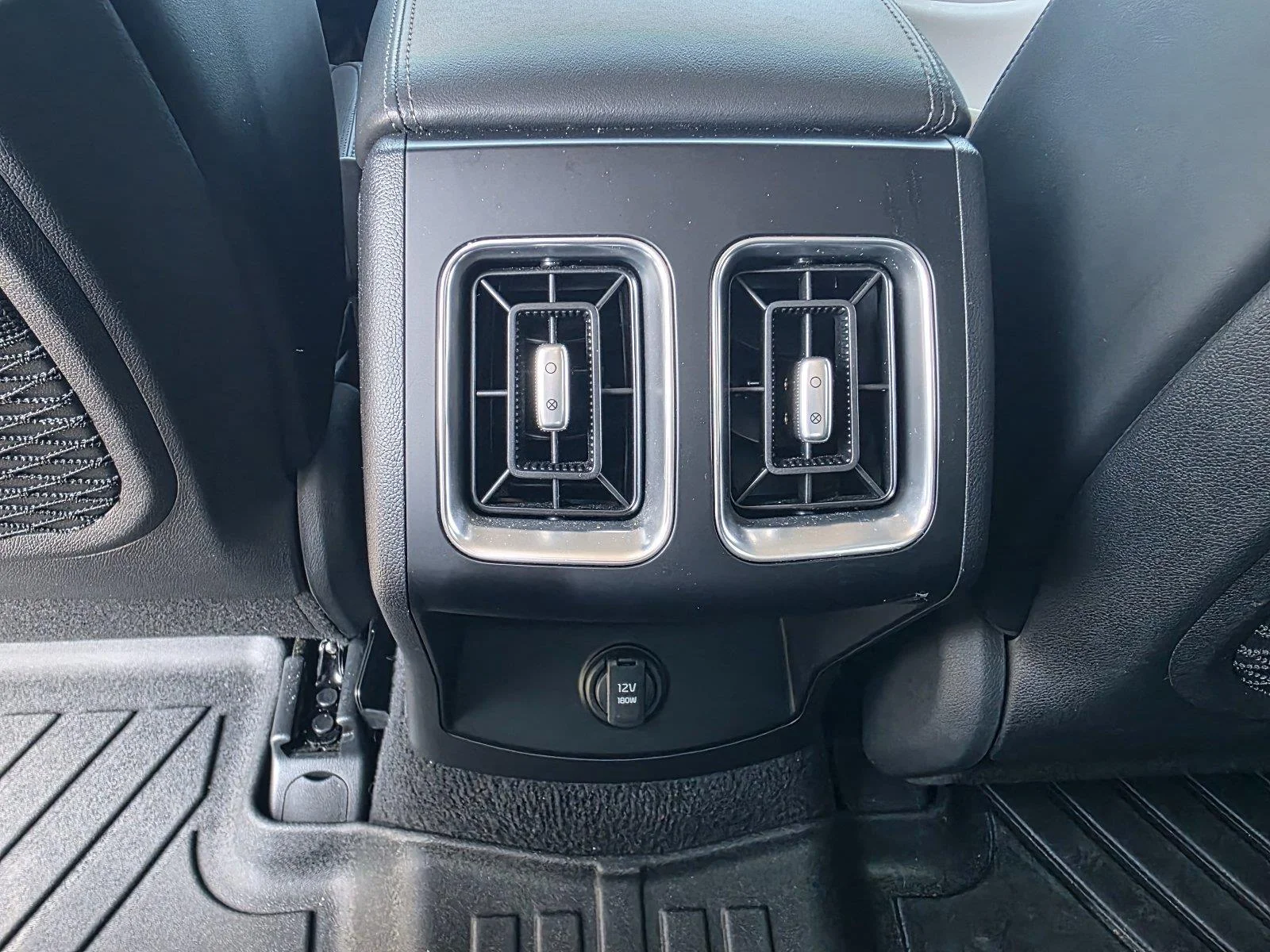 Used 2025 Wolf Gray Kia EX image 32