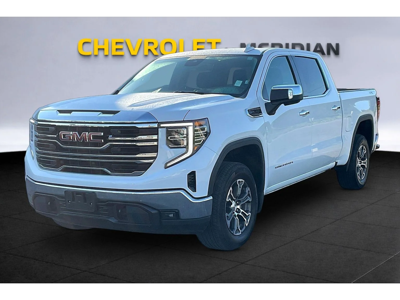Used 2026 Summit White GMC SLT image 9