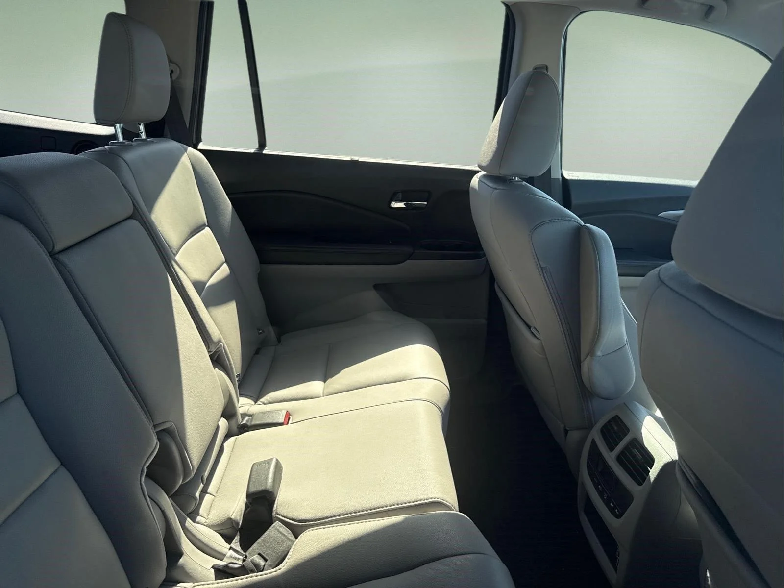 Used 2022 Lunar Silver Metallic Honda EX-L image 20
