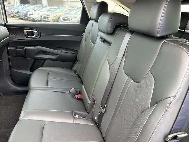 New 2026 Ivory Silver Kia EX image 19