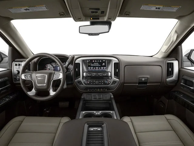 Used 2018 White Frost Tricoat GMC Denali image 11