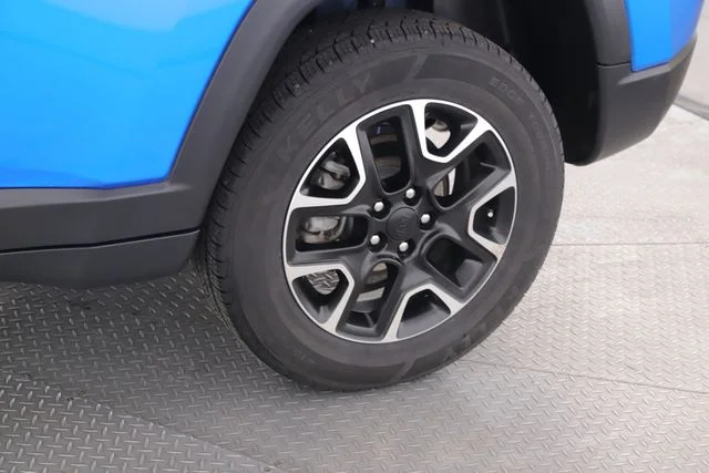 Used 2021 Blue Jeep Trailhawk image 14