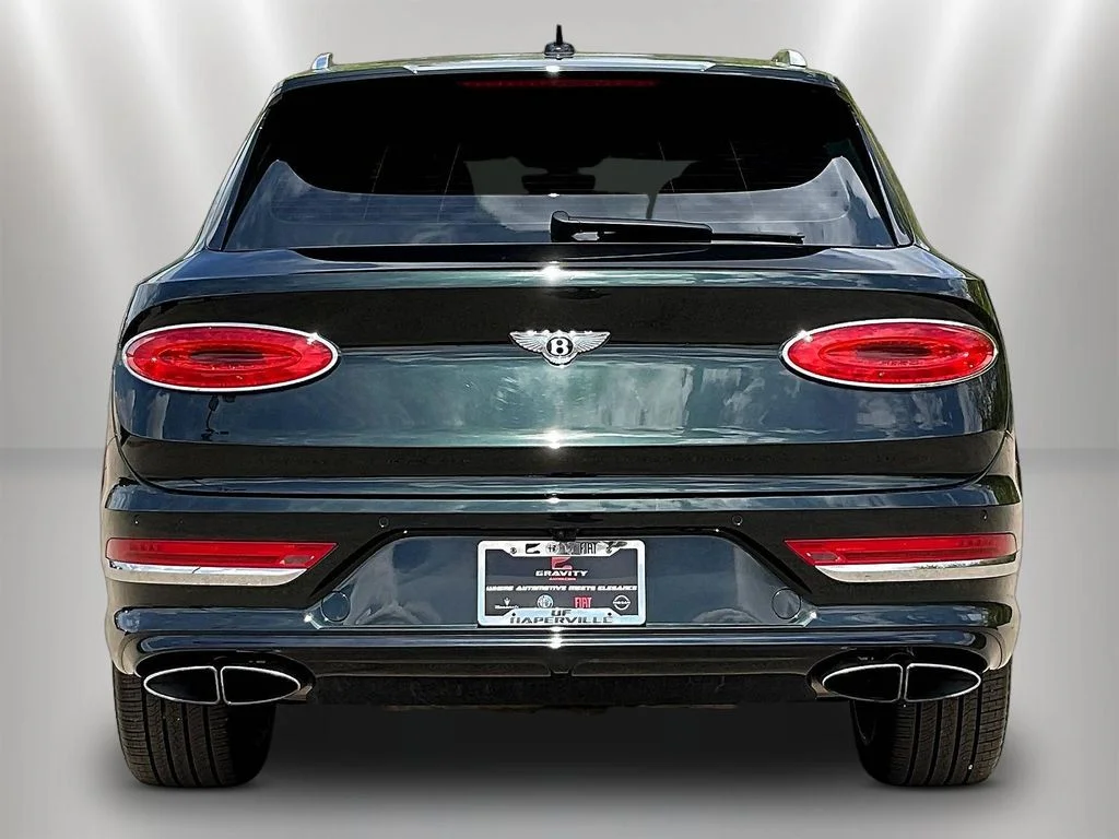 Used 2021 Midnight Emerald Bentley V8 image 5