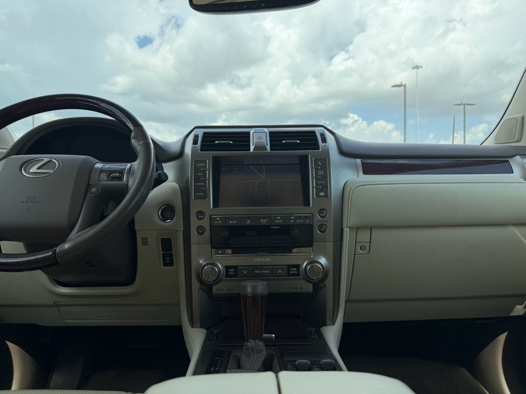Used 2019 Starfire Pearl Lexus Premium image 11