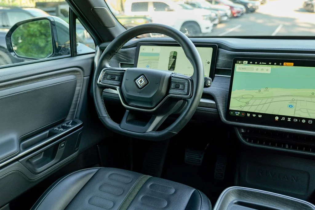 Used 2025 Green Rivian Adventure Dual Motor Standard Pack image 42