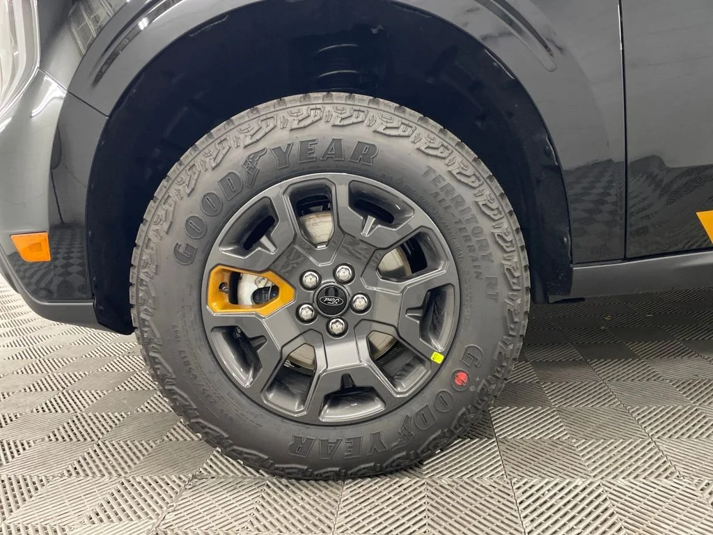 New 2025 Black Ford Tremor image 11