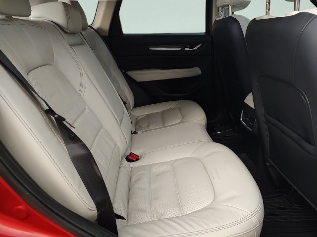 Used 2017 Red Mazda Grand Select image 30