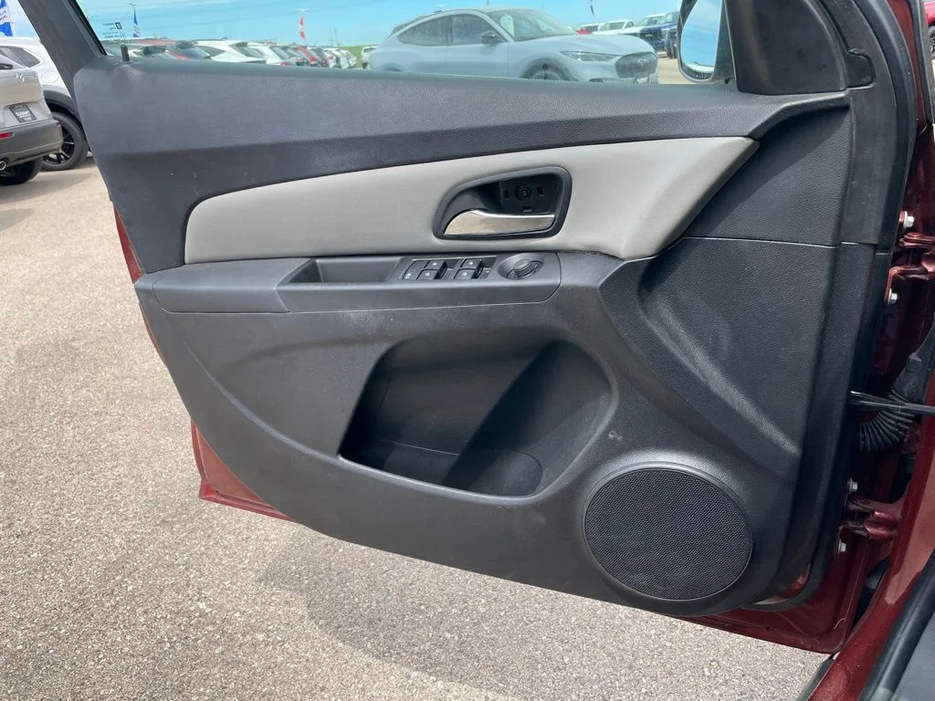 Used 2012 Autumn Metallic Chevrolet LS image 39