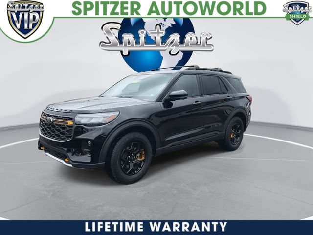 New 2026 Agate Black Metallic Ford Tremor® image 4