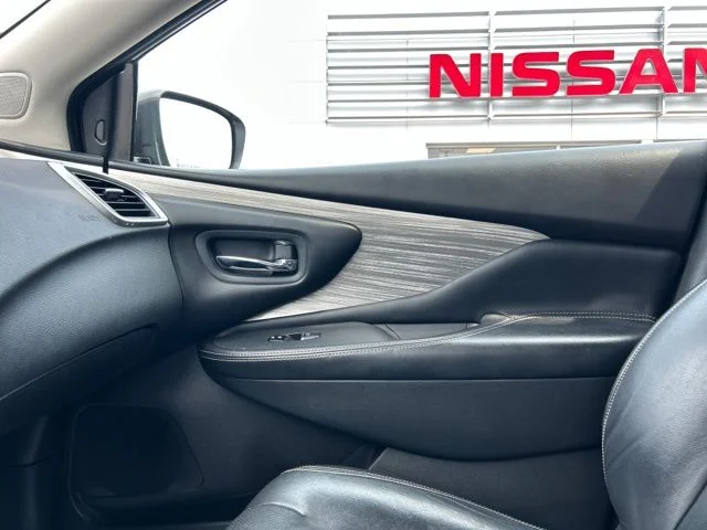 Used 2016 Gray Nissan Platinum image 46
