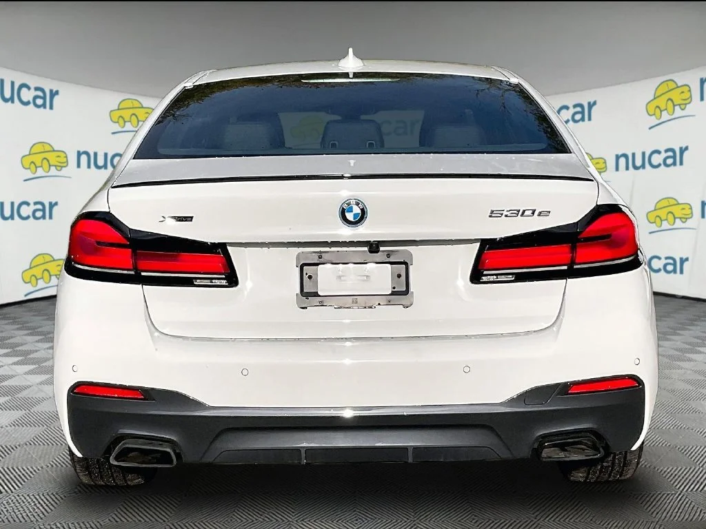 Used 2023 White BMW 530e iPerformance image 5