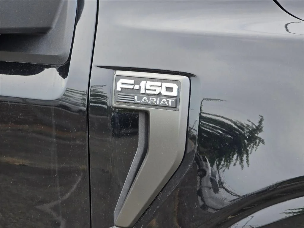 Used 2022 Black Ford Lariat image 15