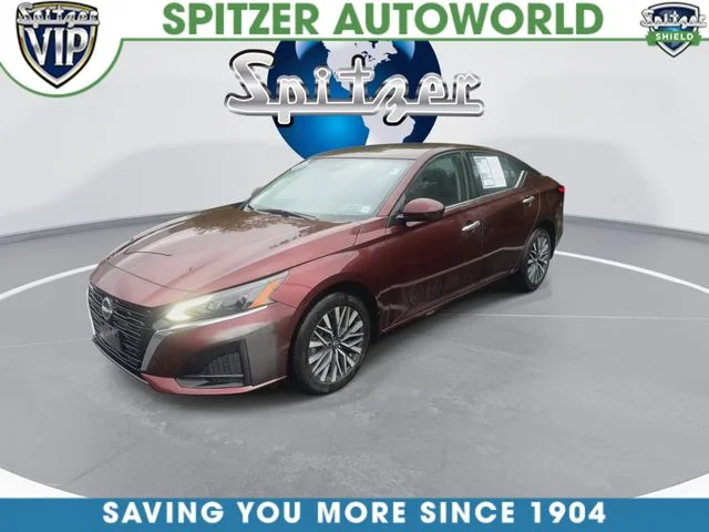 Used 2023 Red Nissan 2.5 SV image 4