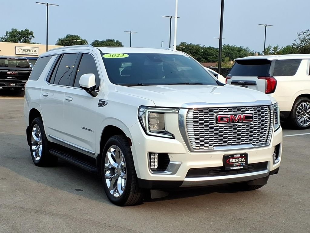 Used 2023 White Frost Tricoat GMC Denali image 17
