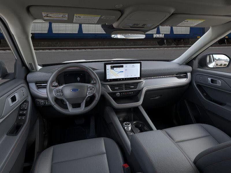 New 2026 Star White Metallic Tri-Coat Ford Active image 10