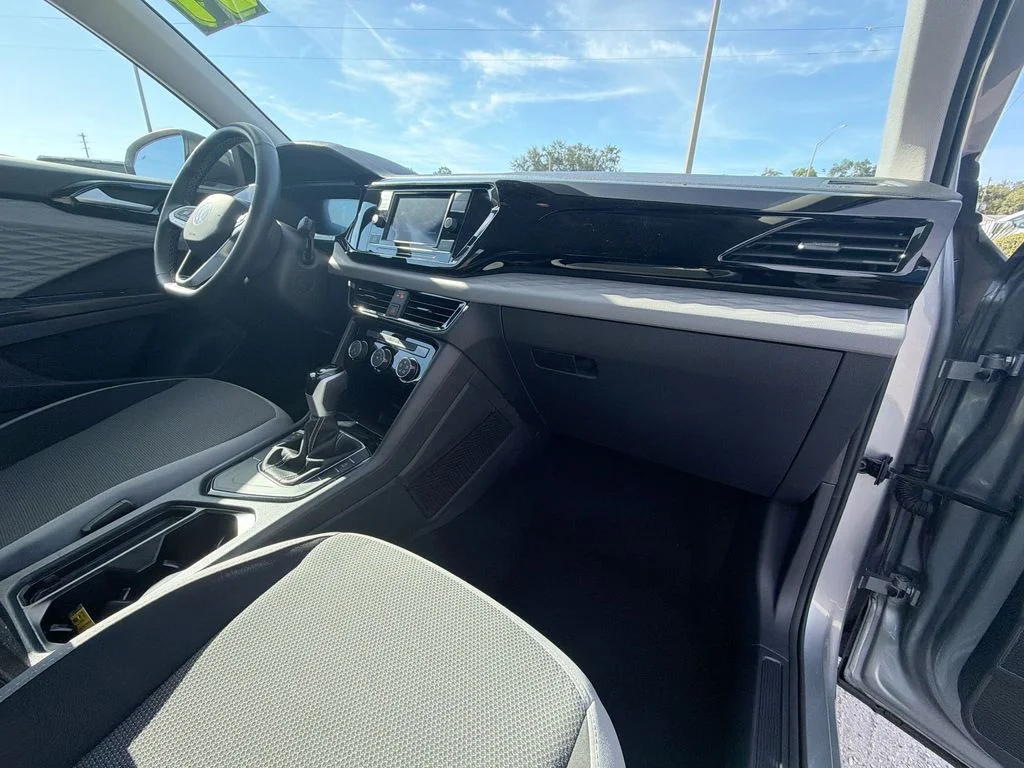 2024 Volkswagen Taos S - Photo 30