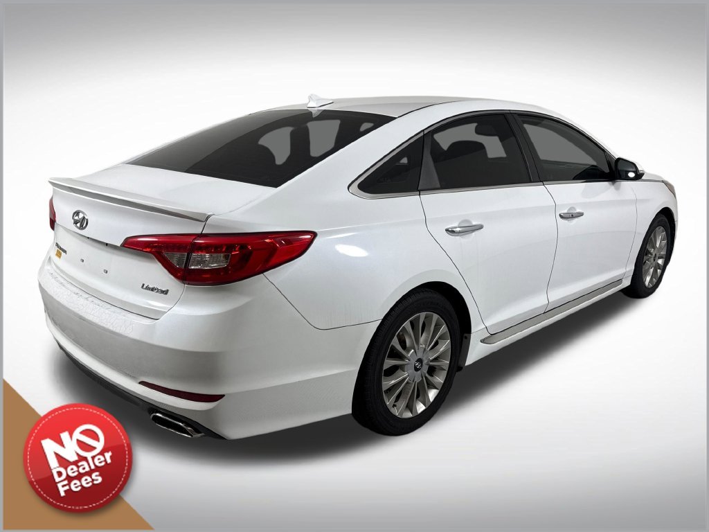 Used 2015 White Hyundai Limited image 3