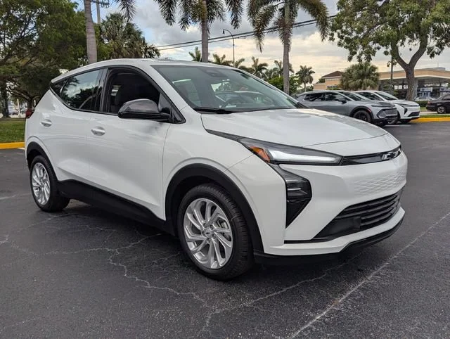 2027 Chevrolet Bolt EV LT Auto's photo