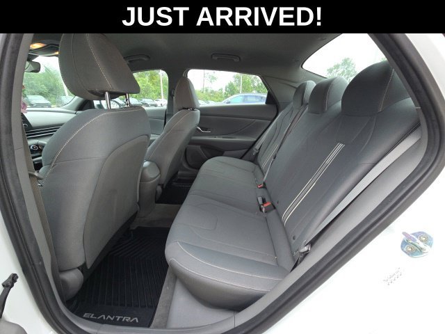 Certified Used 2022 Gray Hyundai SEL image 7
