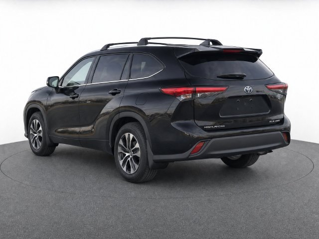 Used 2024 Black Toyota XLE image 3