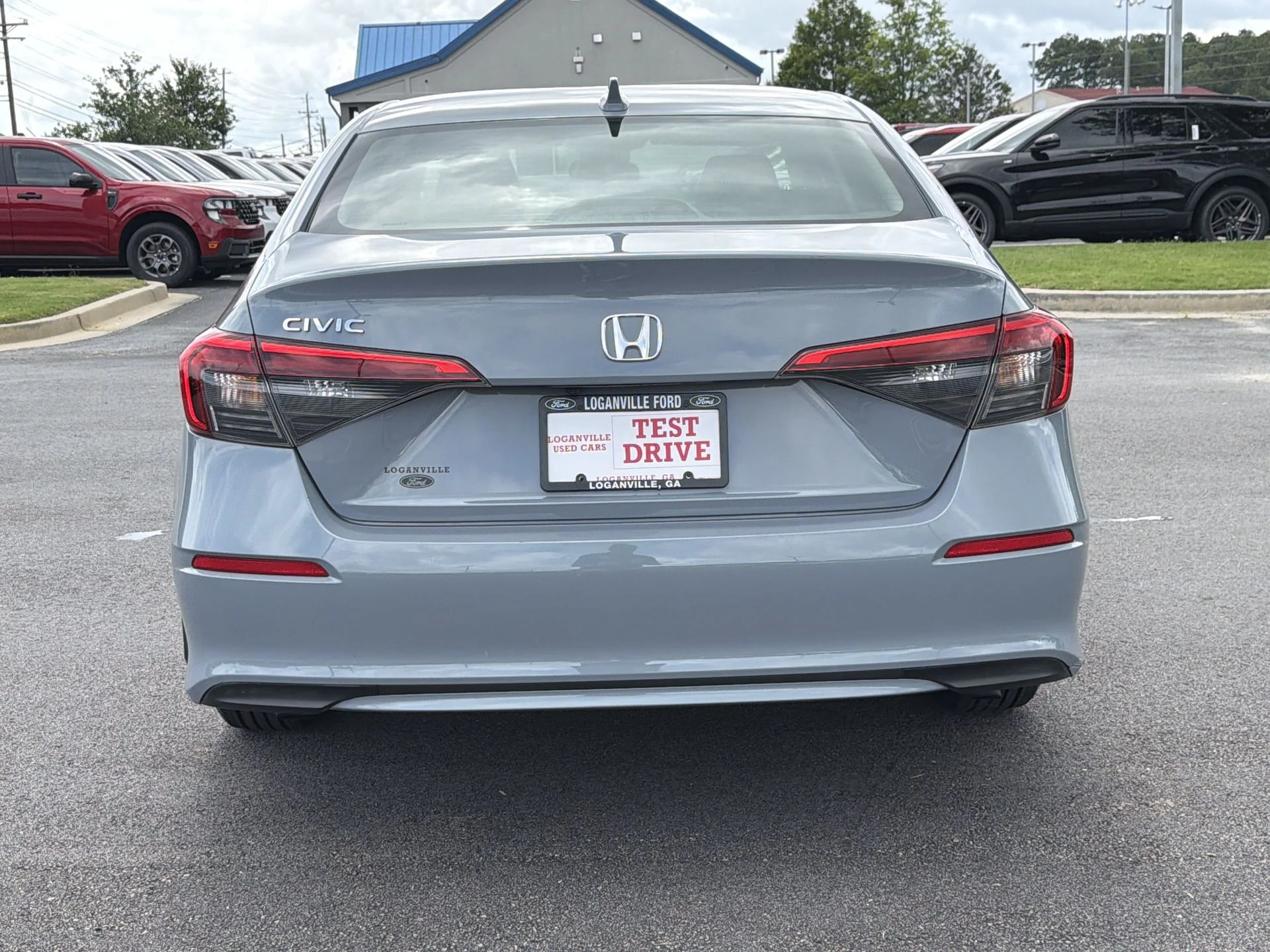 Certified Used 2024 Morning Mist Metallic Honda EX image 25