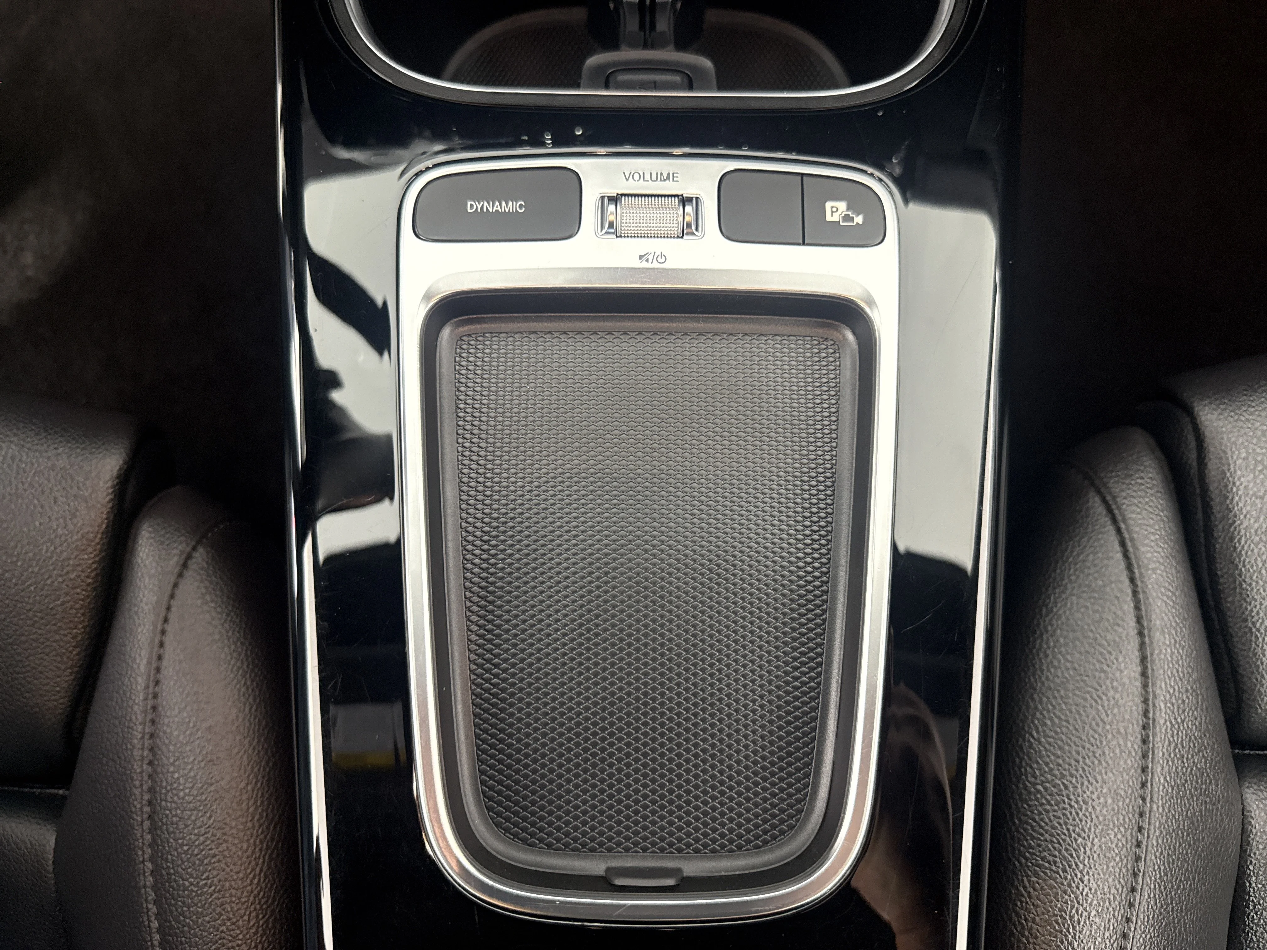 Used 2025 White Mercedes-Benz  image 19