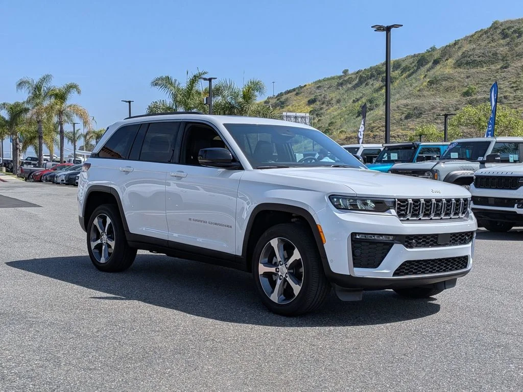 New 2026 Bright White Clearcoat Jeep Limited image 3