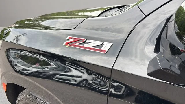 Used 2024 Black Chevrolet Z71 image 41