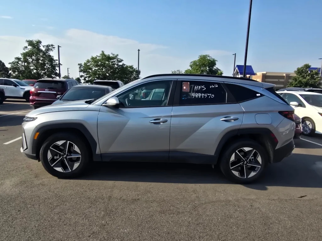 Used 2025 Shimmering Silver Hyundai SEL image 2