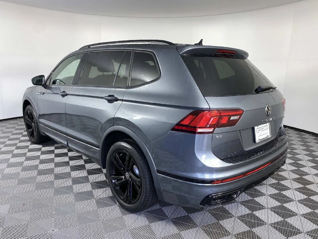 Used 2023 Platinum Gray Metallic Volkswagen 2.0T SE R-Line Black image 6