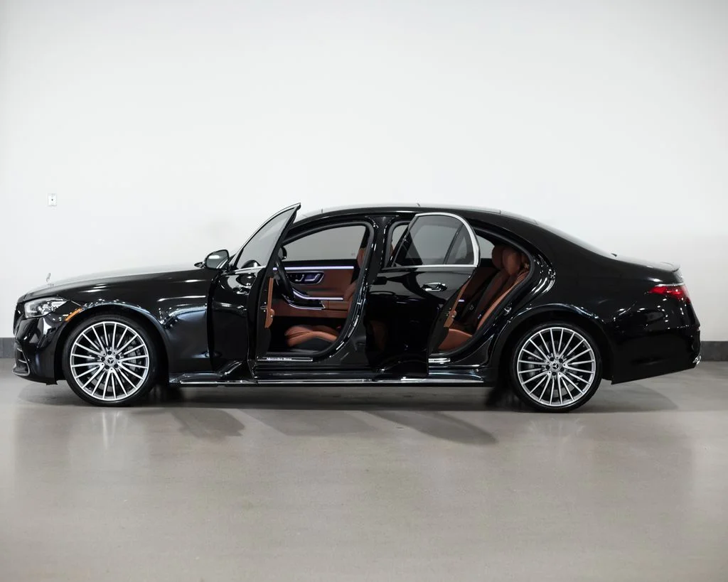 Certified Used 2023 Black Mercedes-Benz S 580 image 3