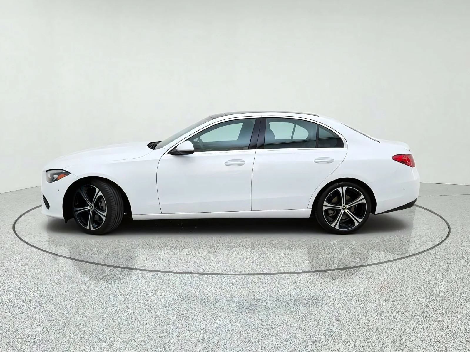 Used 2023 MANUFAKTUR Moonlight White Metallic Mercedes-Benz C 300 image 14