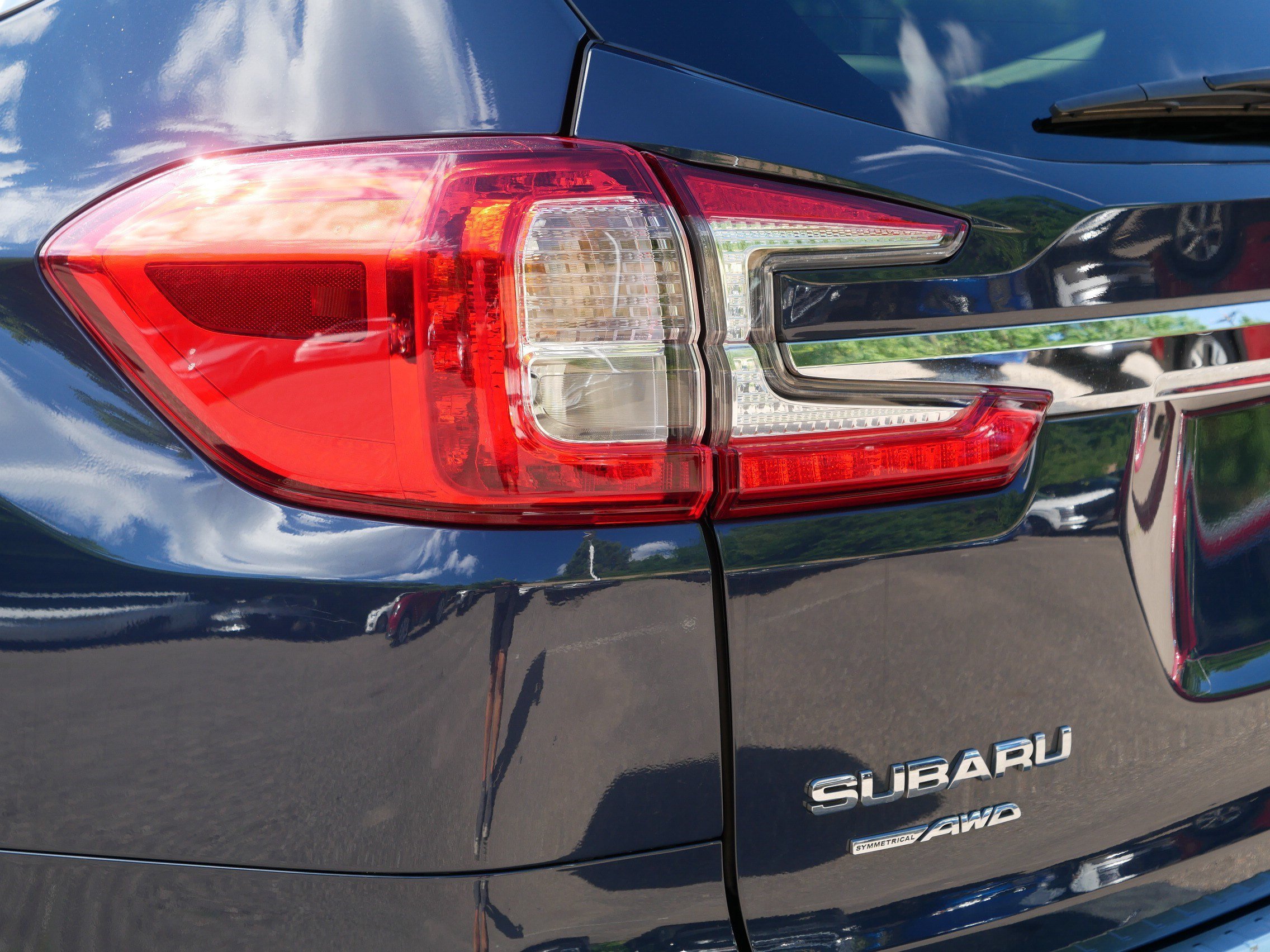 Used 2024 Cosmic Blue Pearl Subaru Limited image 17