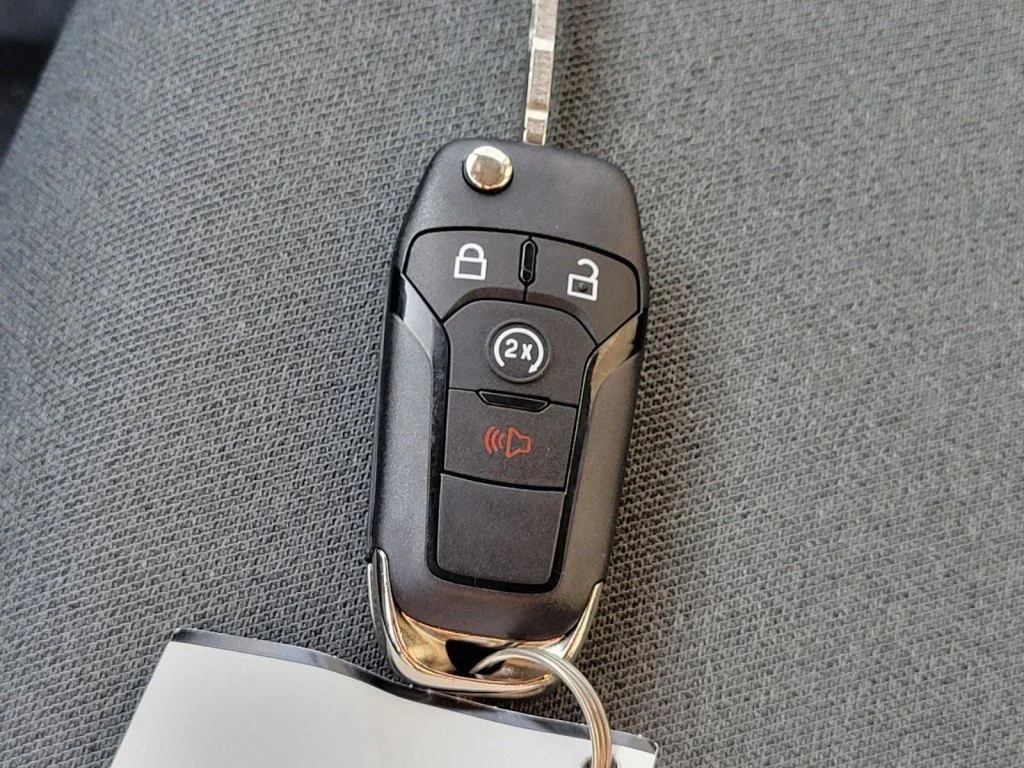 New 2023 Oxford White Ford XL image 33