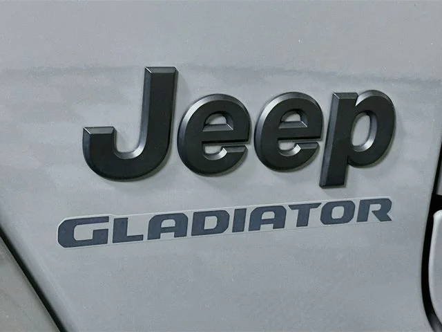 Certified Pre-Owned 2022 Jeep Gladiator Willys