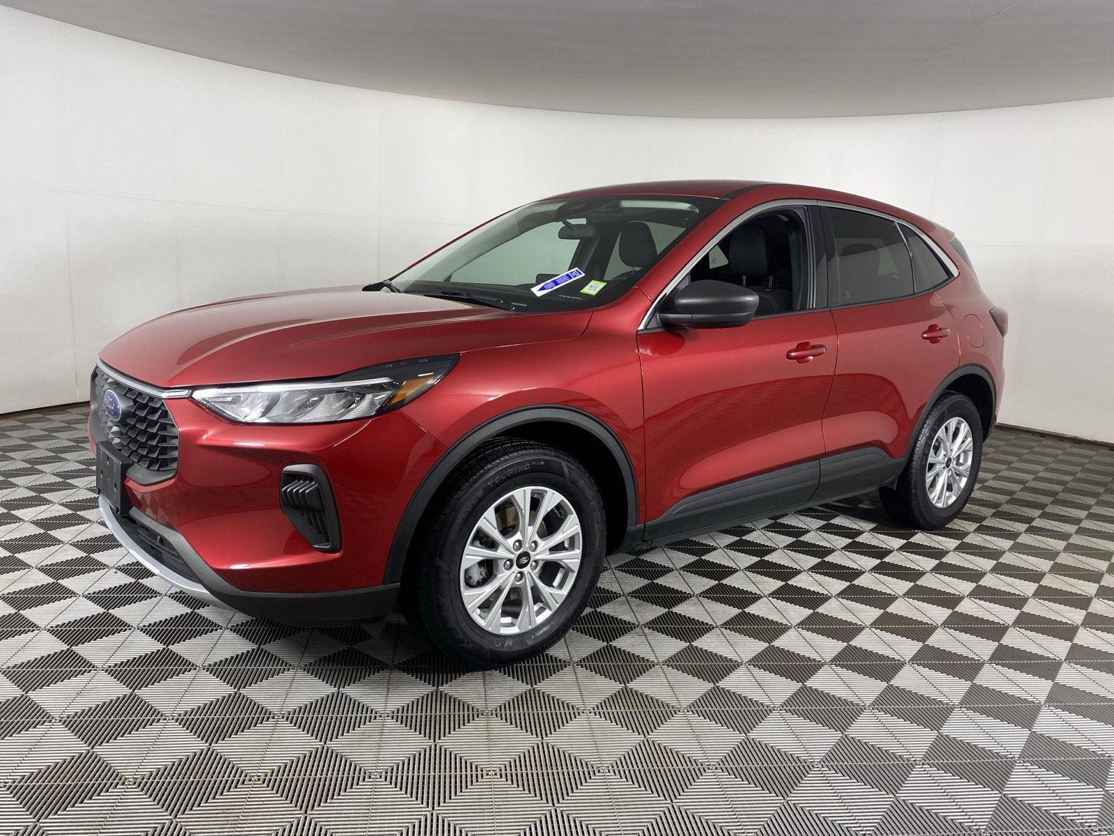 Used 2023 Rapid Red Metallic Tinted Clearcoat Ford Active image 6