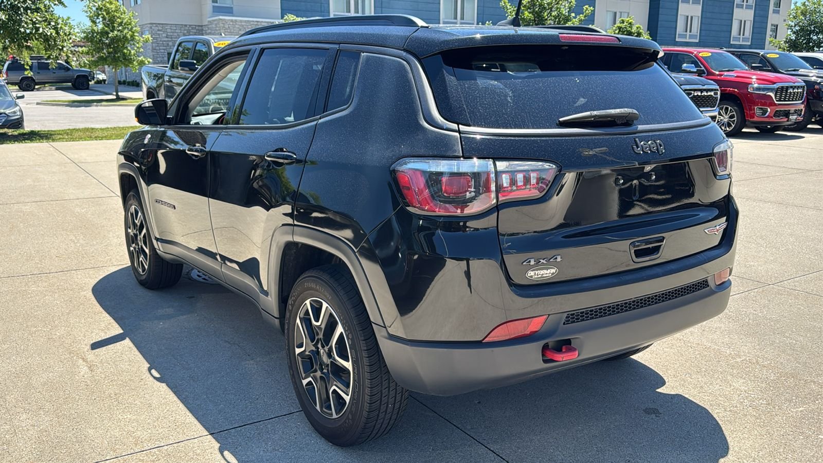 Used 2020 Black Jeep Trailhawk image 10