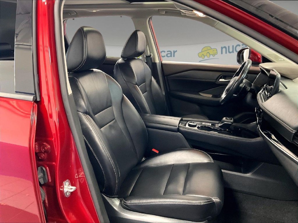 Used 2023 Red Nissan SL image 11
