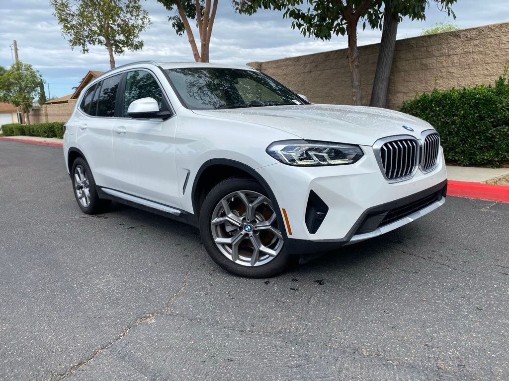 Used 2023 White BMW xDrive30i image 1