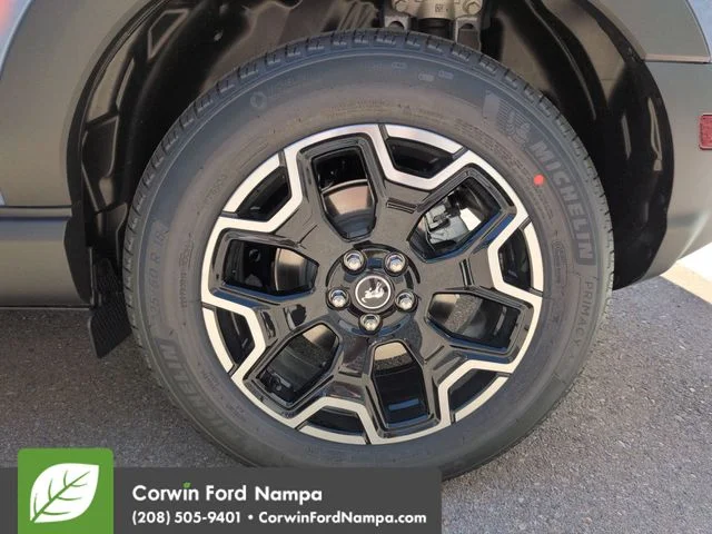 New 2026 Azure Gray Metallic Tri-Coat Ford Outer Banks image 32