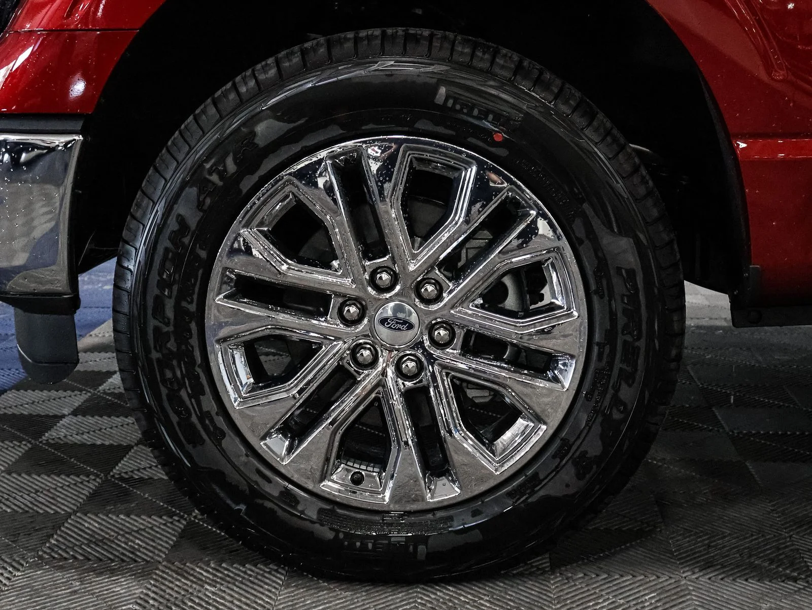New 2026 Ruby Red Metallic Tinted Clearcoat Ford XLT image 20