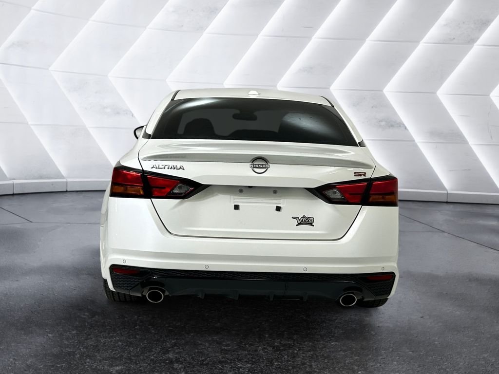 Used 2025 White Nissan 2.5 SR image 5