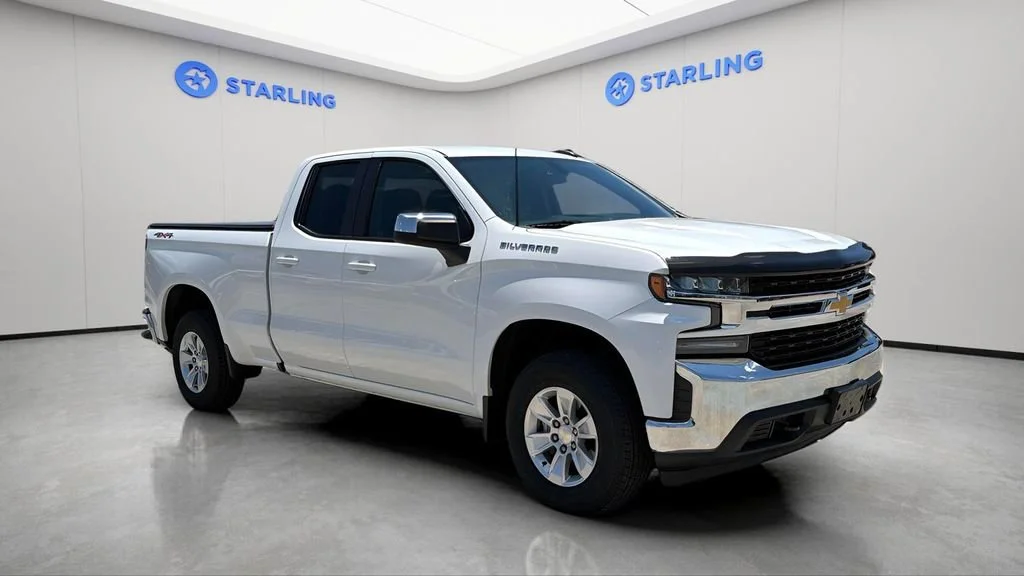 Used 2020 SUMMIT WHITE Chevrolet LT image 13