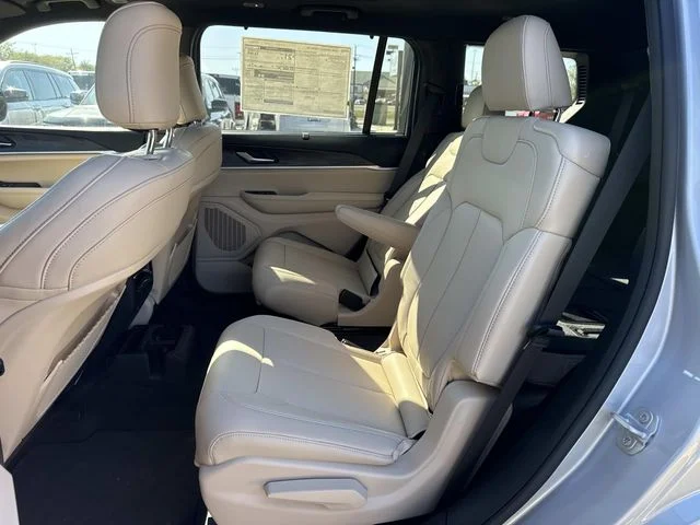 New 2025 Silver Jeep Limited image 17