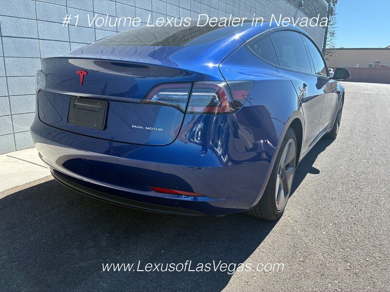 Used 2021 Deep Blue Metallic Tesla Long Range image 3